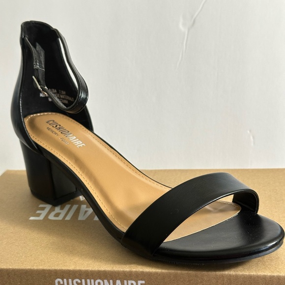 Cushionaire Women's Black Alba Heel Sandal - Picture 1 of 5